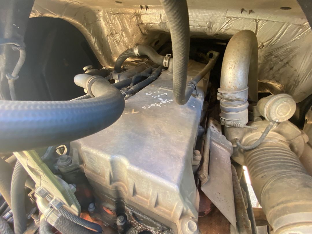 2004 GMC T7500 - Image 26